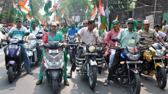 মটরসাইকেল মিছিল