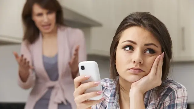 போன் அழைப்புகளை அலட்சியம் செய்த மகன்; ஆப் மூலம் தீர்வு கண்ட தந்தை