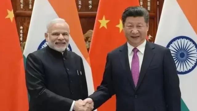 નરેન્દ્ર મોદી અને શી જિનપિંગ