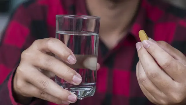 ஆண் கருத்தடை மாத்திரை