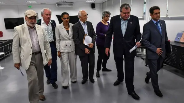 Ocho exministros del medoio ambiente