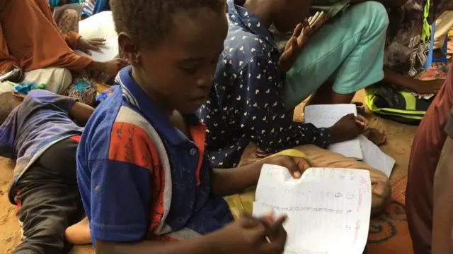 Qaar ka mid ah ardayda barakacayaasha