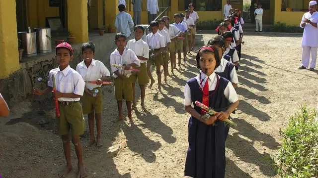 शाळांमधली लेझीम कवायत