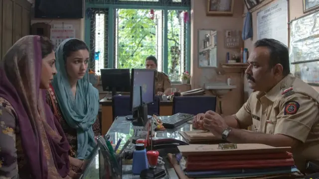 A still from Darlings