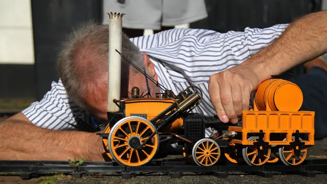 'கேட்ஜட் கிரேன்ட்பா'