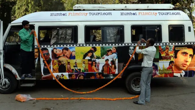 પ્રતીકાત્મક તસવીર