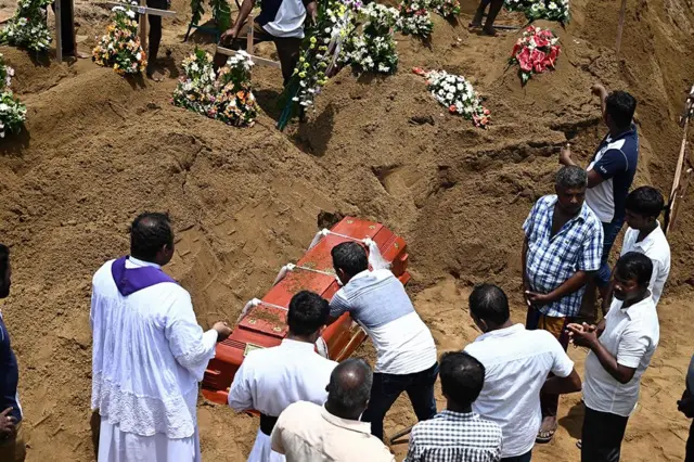 கொத்து கொத்தான மரணங்கள்