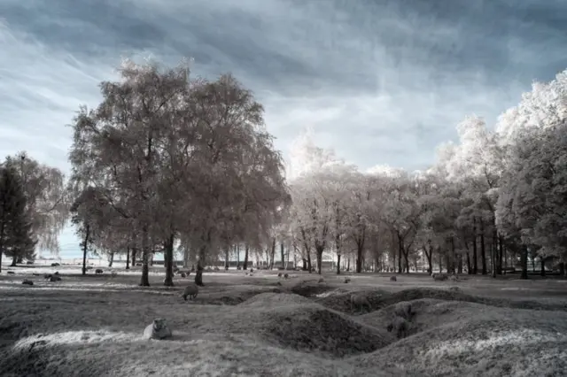 இது பியுமோண்ட் கிராமம். 1918 ஆம் ஆண்டு இந்த கிராமம் முற்றும் முழுவதுமாக அழிக்கப்பட்டது.