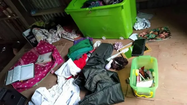 အသုံးအဆောင် ပစ္စည်းတွေ မွှေနှောက် ဖျက်ဆီးခံရ