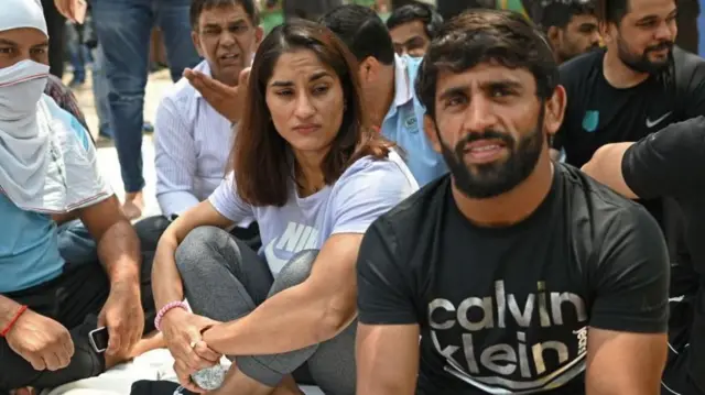 बजरंग पुनिया और विनेश फोगाट