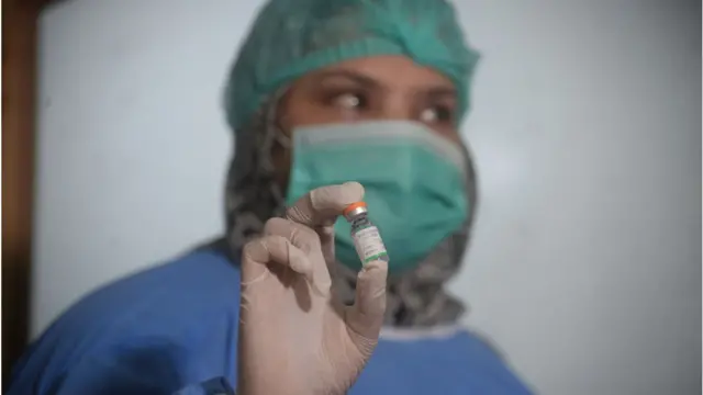 کورونا ویکسین