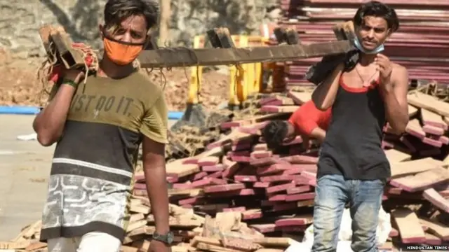 'ਸਵੈ-ਨਿਰਭਰ ਭਾਰਤ'