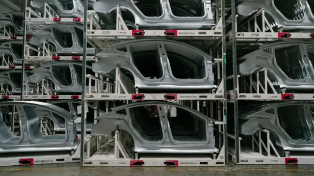 کارخانه تسلا در نزدیکی سانفرانسیسکو از یک ماه و نیم پیش تعطیل است