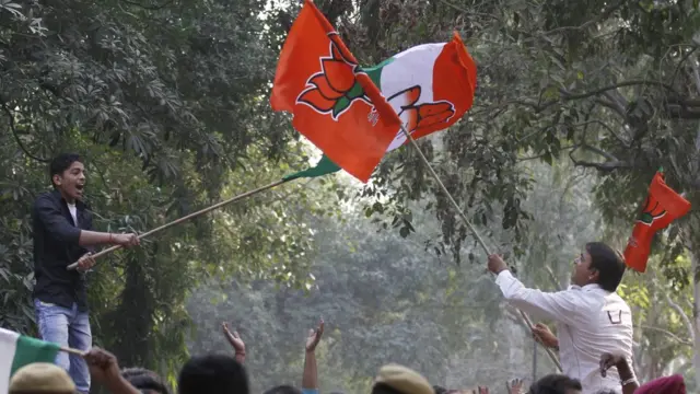 પ્રતીકાત્મક તસવીર