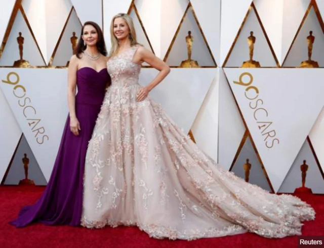 แอชลีย์ จัดด์ และมิรา ซอร์วิโน