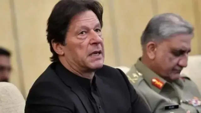 इमरान ख़ान और बाजवा