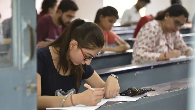 પ્રતીકાત્મક તસવીર