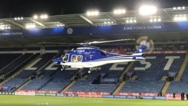 เฮลิคอปเตอร์ที่นายวิชัยพร้อมด้วยทีมงานกำลังบินขึ้นจากคิง เพาเวอร์ สเตเดียมหลังจบการแข่งขัน