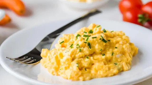 Некоторые считают, что яйца - хорошее средство от похмелья. Ученые в этом сомневаются