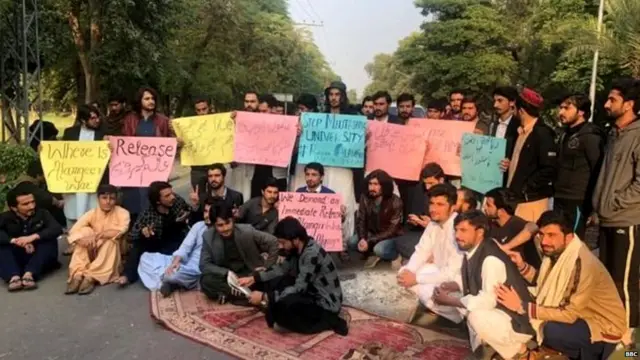 ਲਾਹੌਰ ਵਿੱਚ ਪ੍ਰਦਰਸ਼ਨ