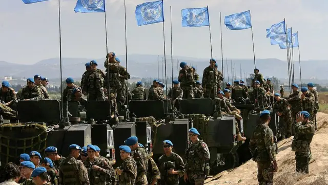 Миротворці