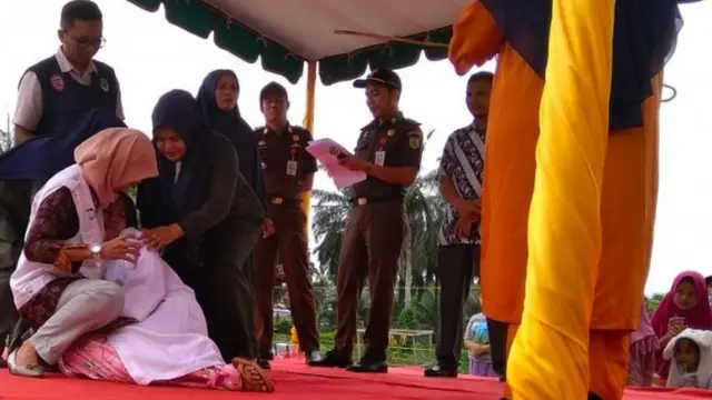 Amratul Hasannah, qanun, cambuk