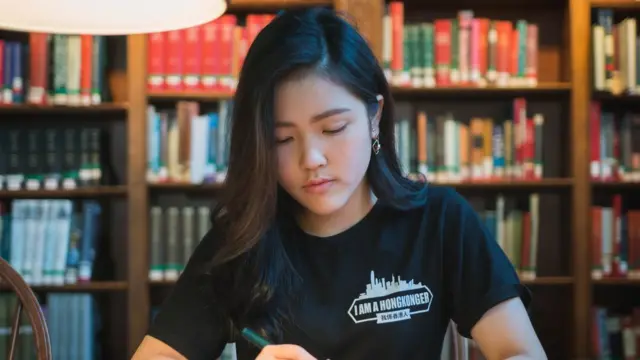 香港留学生许颖婷