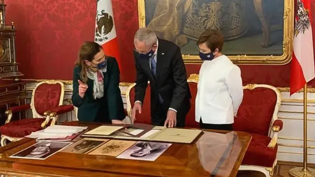 Beatriz Gutiérrez y Alexander Van der Bellen