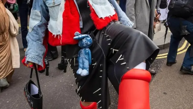 „Велике црвене ципеле" које је произвео МСЦХФ су постале изузетно поуларне међу селебритијима и љубитељима моде