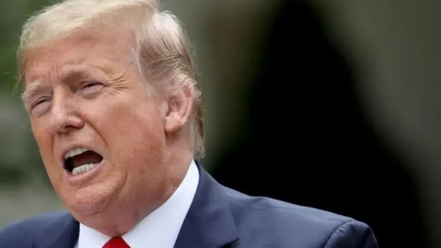 डोनाल्ड ट्रंप