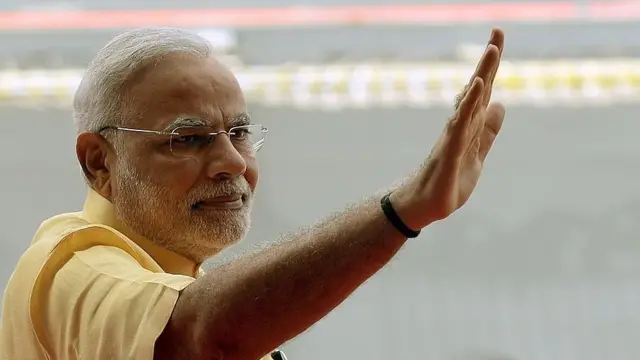 नरेंद्र मोदी