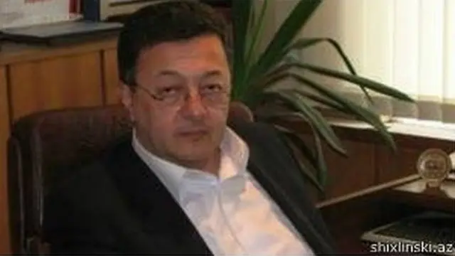 Elçin Şıxlı, jurnalist, ayna qəzeti