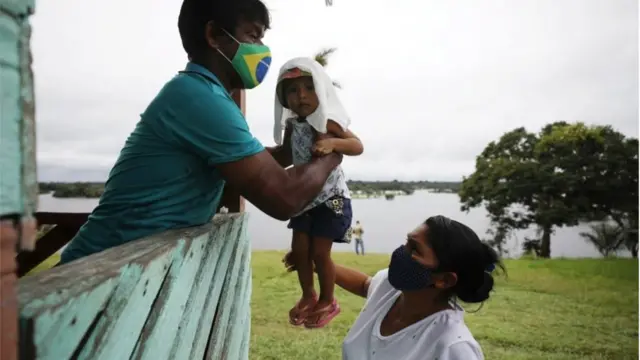 Família indígenabetano apk baixarRio Urubu, no Estado do Amazonas