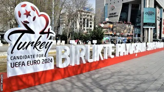 В Турции никогда не проводились чемпионаты Европы и мира по футболу