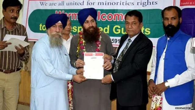 ਚਰਨਜੀਤ ਸਿੰਘ, ਪਾਕਿਸਤਾਨ