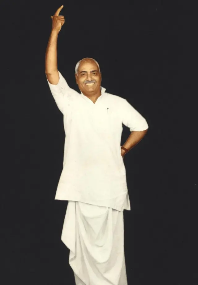 નાગજીભાઈ દેસાઈ