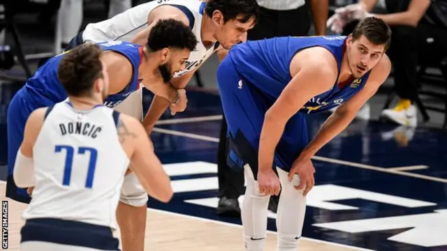 Nikola Jokic areba Luka Doncic