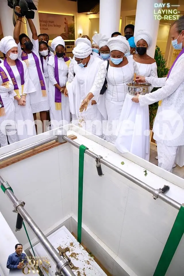 Prophet TB Joshua burial live: Temitope Balogun Joshua grave, tribute and how dem bury di Emmanuel TV Synagogue preacher for Lagos