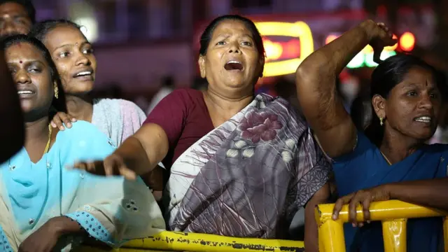 "கருணாநிதி மீதான விமர்சனம் வேறு வெறுப்பு வேறு" - சீமான்