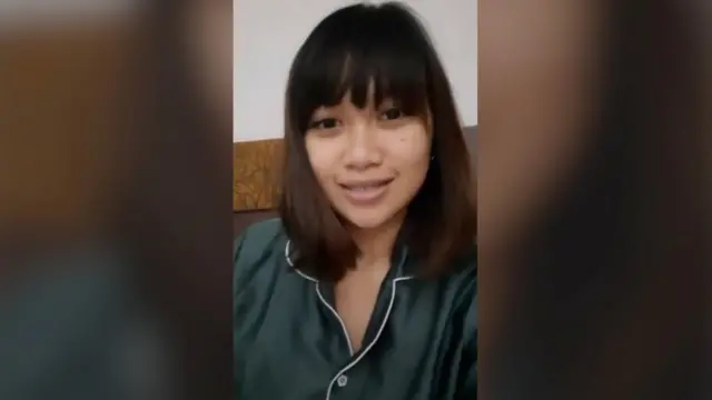 Suster Afit merawat pasien positif virus corona di RSUD Pasar Minggu.