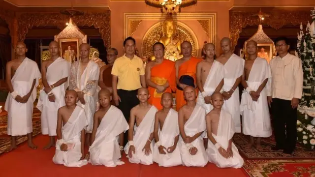Niños atrapados en la cueva de Tailandia