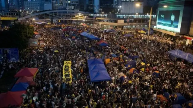 发生在2014年9月底的"占中"堵路示威在金钟、旺角和铜锣湾三处地点持续了79天。