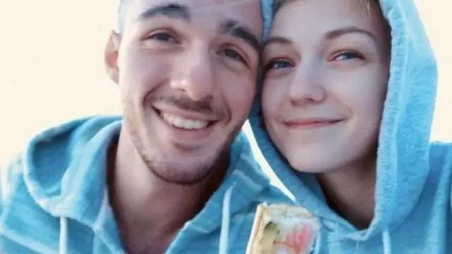 Це одна з фотографій Браяна Лондрі й Габбі Петіто, яку вони зробили у подорожі