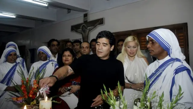 मदर टेरेसा आश्रमात मॅराडोना