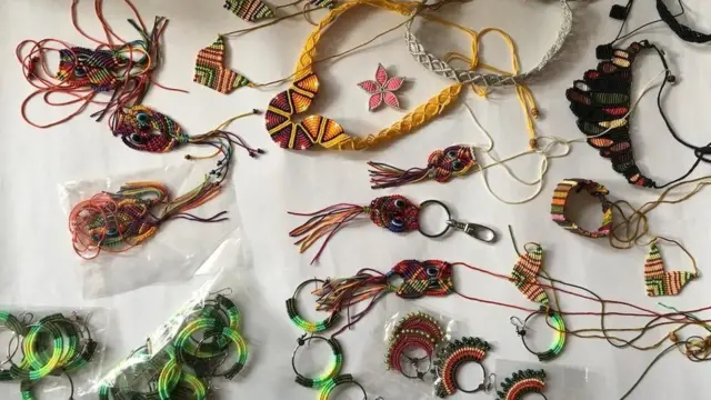 'मैकरेमे' या आभूषण