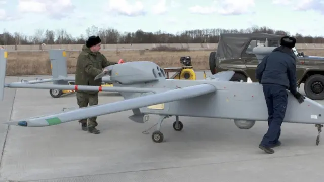 "Форпост" - це локалізований у Росії ізраїльський ударний безпілотник Searcher II