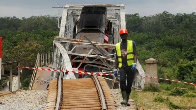 جسر سكك حديد