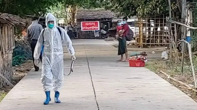 ၃ ပေအကွာက ခွာပြီးနေဖို့ဆိုတာ ဘယ်လိုမှ မဖြစ်နိုင်သလို လိုက်နာမှုအားနည်း