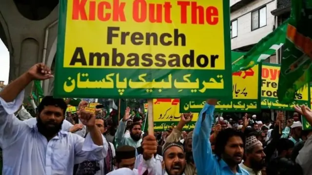 فرانس کے سفیر کی ملک بدری