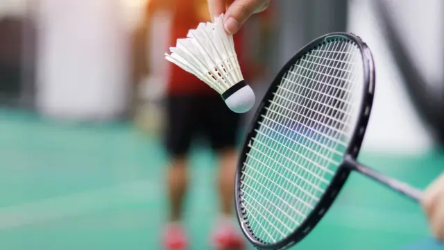 बॅडमिंटन